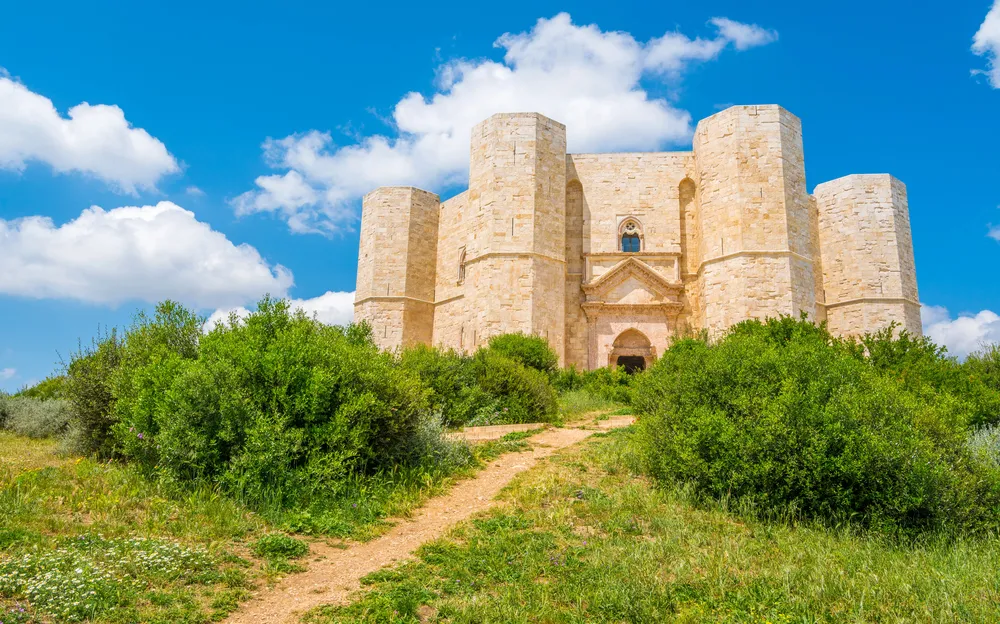 castel del monte preventivo noleggio bus con conducente